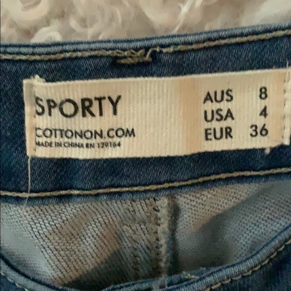 Sporty - Picture 5 of 6